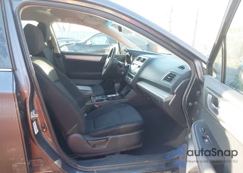 2017 Subaru Outback 2.5I Premium z USA, uszkodzony, nr VIN 4S4BSACCXH3206690